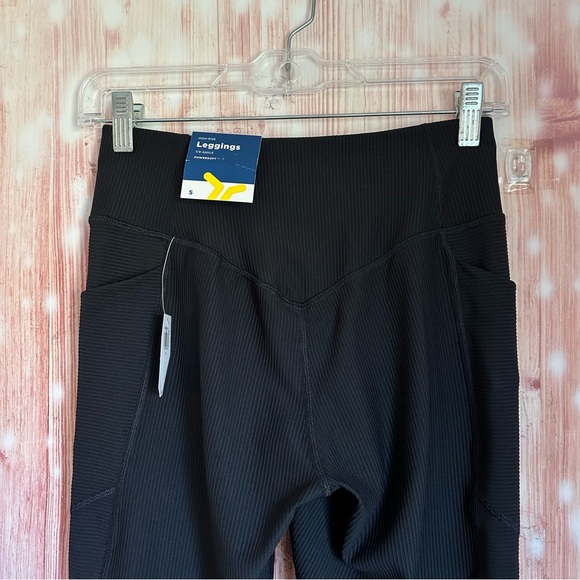 Old Navy Black High-Waisted PowerSoft Rib Pocket
Leggings - Picture 8 of 11